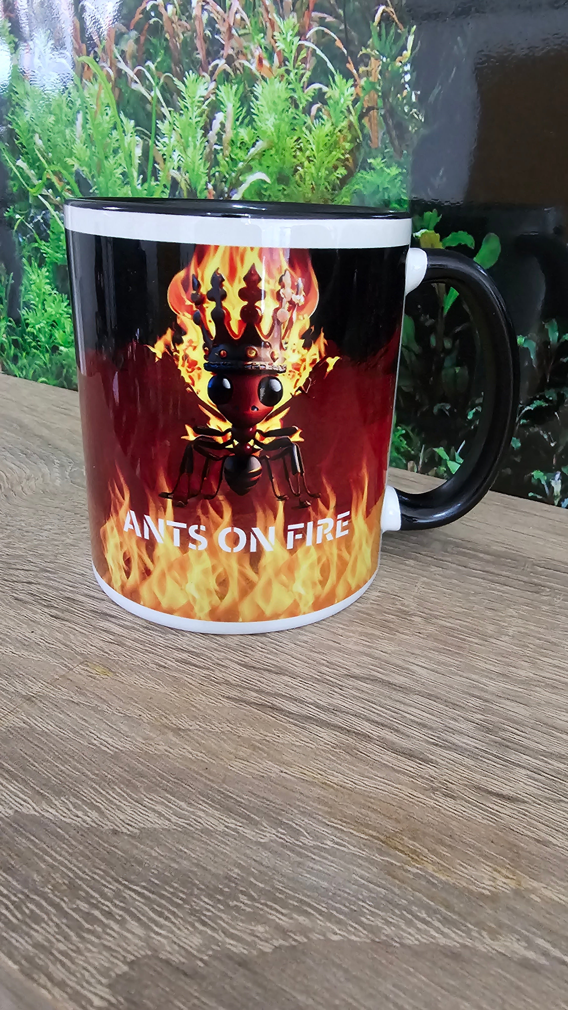 Kaffeetasse "Ants on Fire" Weiss