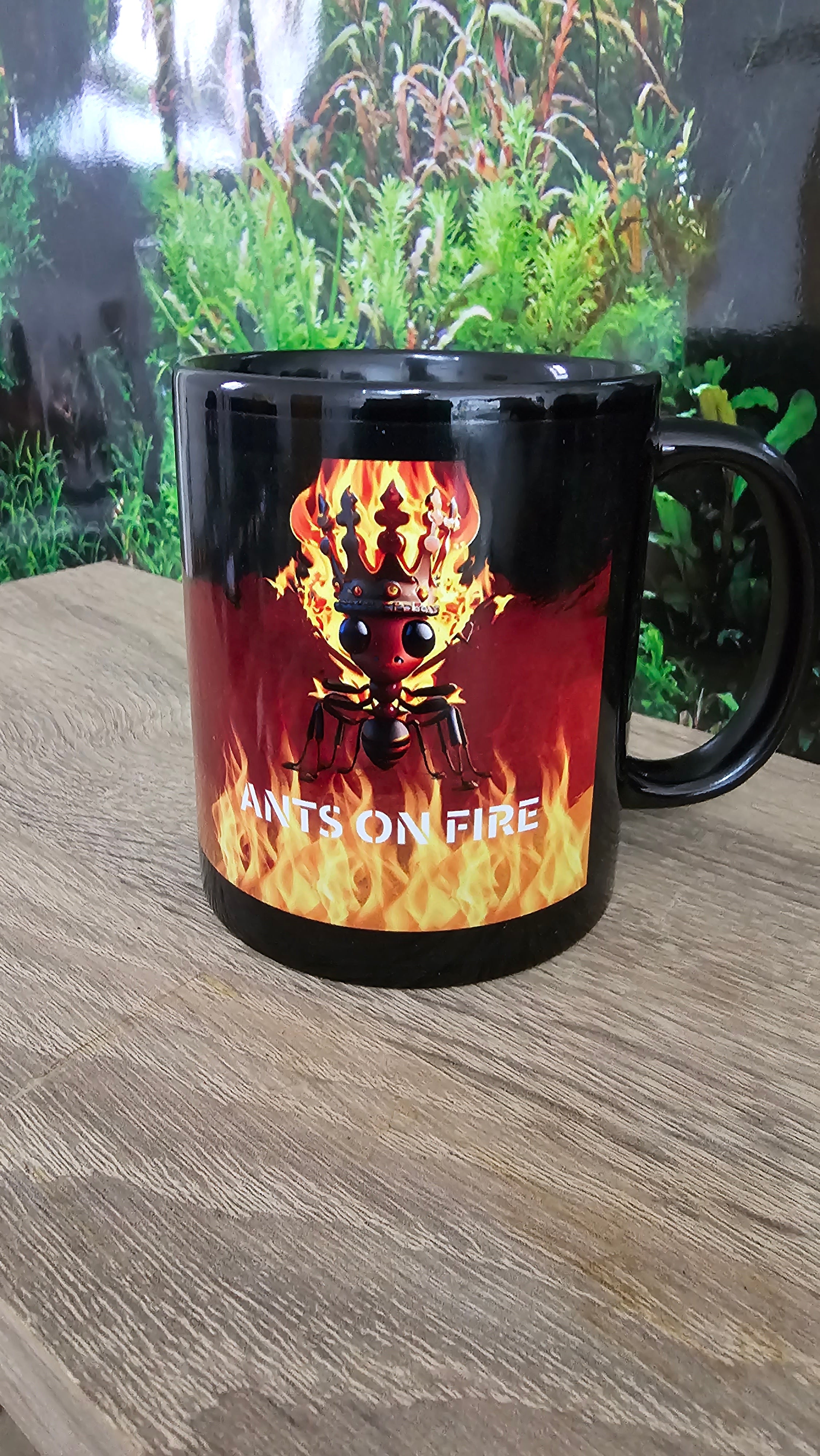 Kaffeetasse "Ants on Fire" schwarz
